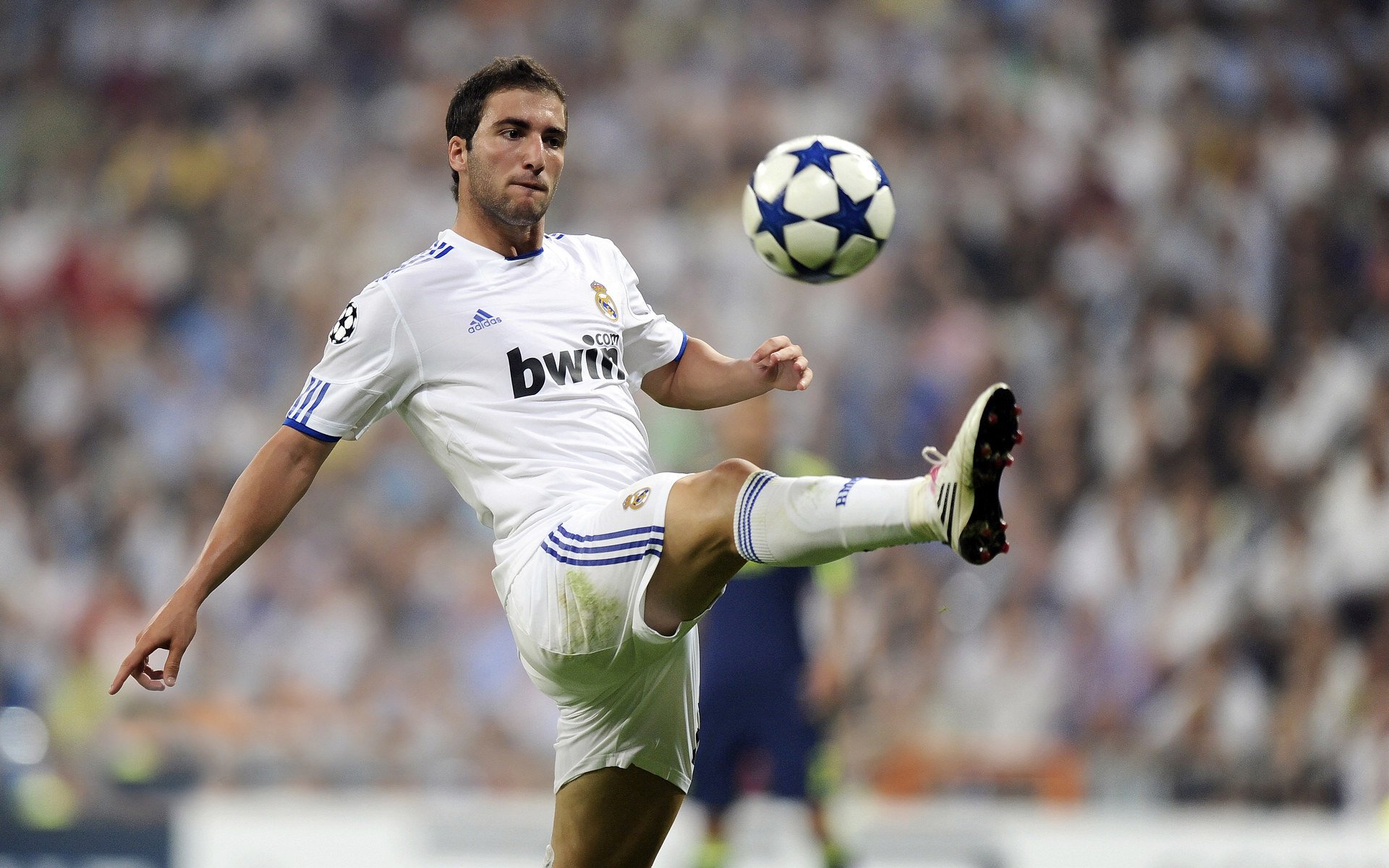 赛前速览：钻石联赛四强战莱比锡对阵热刺，三大看点值得期待的简单介绍